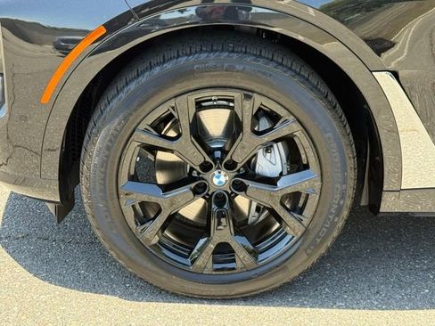 Used 2026 BMW X7 xDrive40i w/ Premium Package AWD/4WD image 14