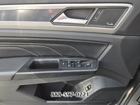 Used 2020 Volkswagen Atlas Cross Sport SEL Premium image 31