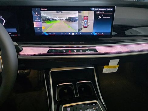 New 2026 BMW 740i xDrive AWD/4WD image 15