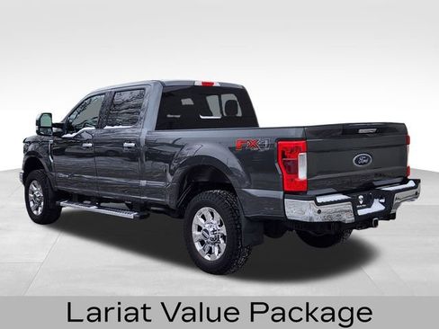 Used 2018 Ford F350 Lariat w/ Chrome Package image 7