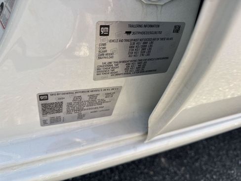 Used 2025 GMC Sierra 1500 SLT RWD image 32