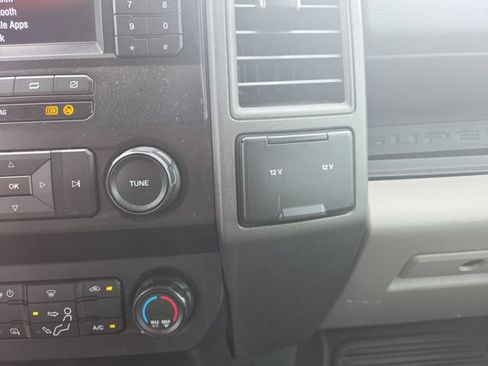 Used 2022 Ford F250 XL w/ Power Equipment Group AWD/4WD image 37