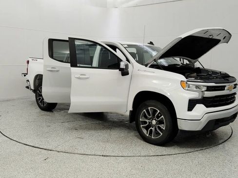 Used 2022 Chevrolet Silverado 1500 LT image 9