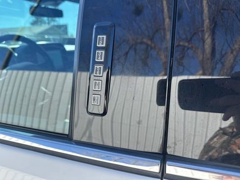 Used 2021 Ford F150 Platinum w/ Equipment Group 701A High image 10