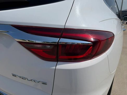 Used 2019 Buick Enclave Essence FWD image 61