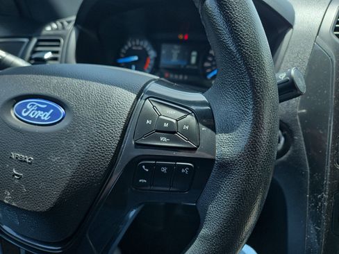 Used 2018 Ford Explorer XLT FWD image 13