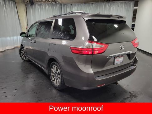 Used 2018 Toyota Sienna Limited Premium AWD/4WD image 6