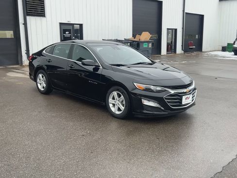 Certified 2023 Chevrolet Malibu LT image 2