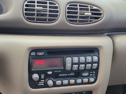 Used 2000 Pontiac Sunfire GT image 23