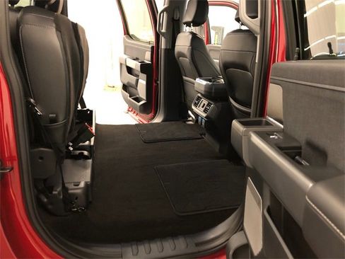 Used 2022 Ford F150 Lariat image 36