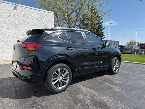 Used 2022 Buick Encore GX Select w/ Sport Touring Package AWD/4WD image 5