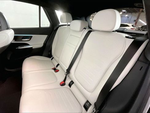 Used 2026 Mercedes-Benz GLC 300 4MATIC image 18