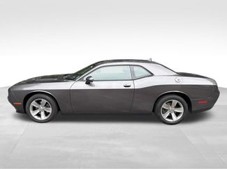 Used 2015 Dodge Challenger SXT w/ Driver Convenience Group RWD video 2
