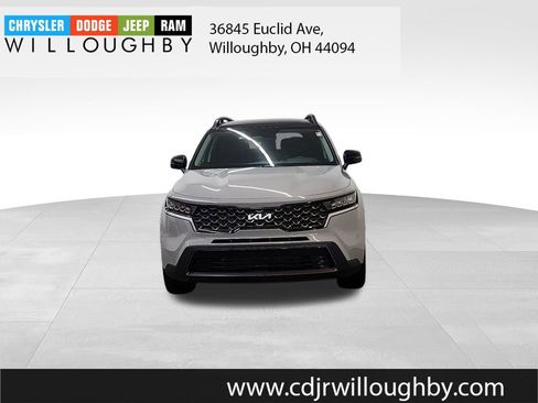 Used 2023 Kia Sorento S w/ Panoramic Sunroof Package AWD/4WD image 2