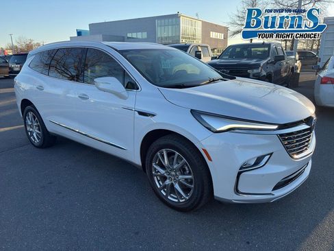 Used 2023 Buick Enclave Premium w/ Experience Buick Package image 1