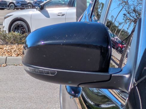 Used 2021 Jeep Cherokee Limited w/ Elite Package image 15