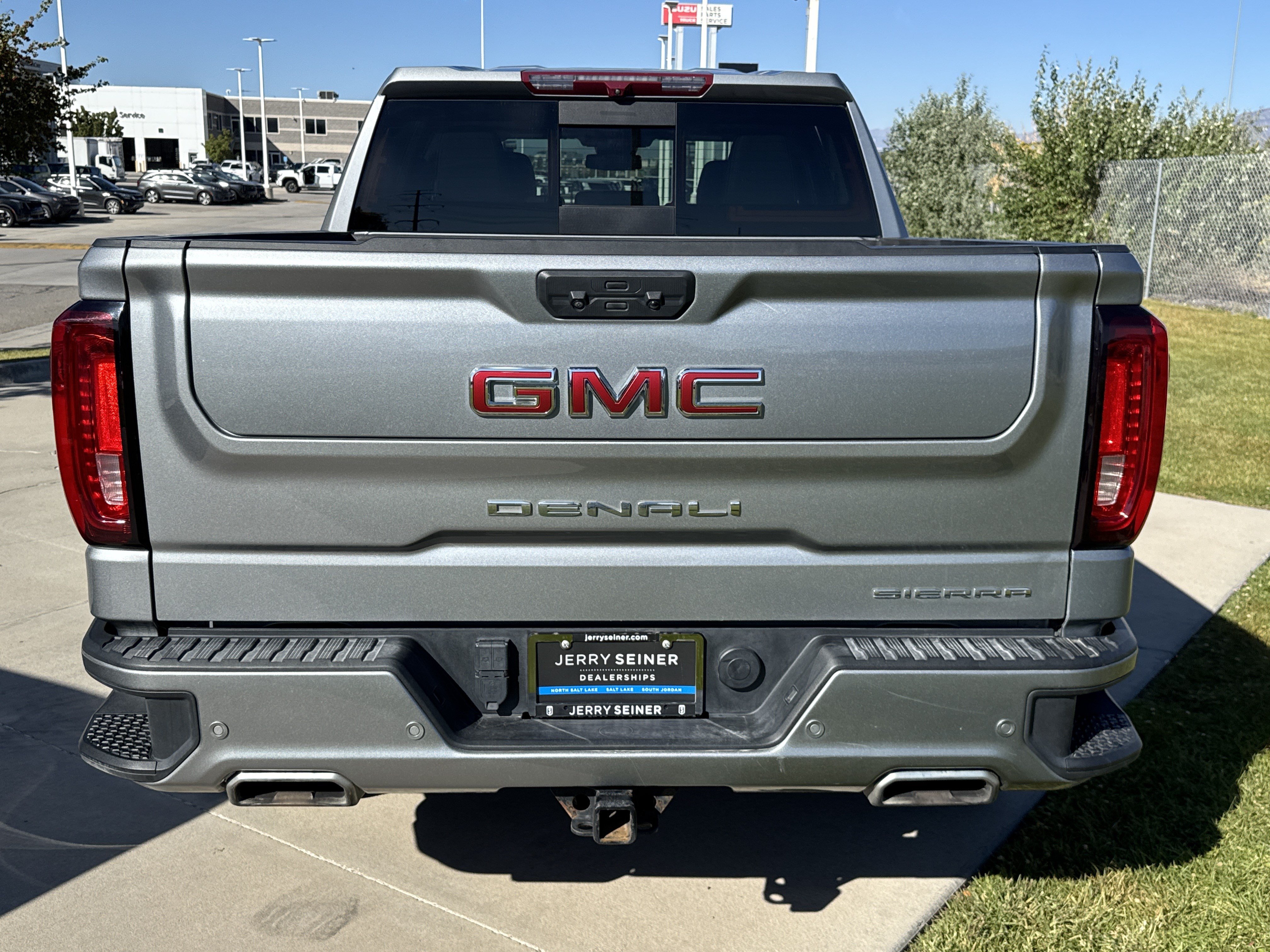 Used 2023 GMC Sierra 1500 Denali AWD/4WD image 4