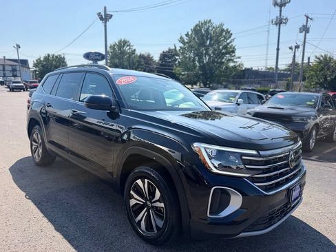 Used 2024 Volkswagen Atlas SE AWD/4WD image 10