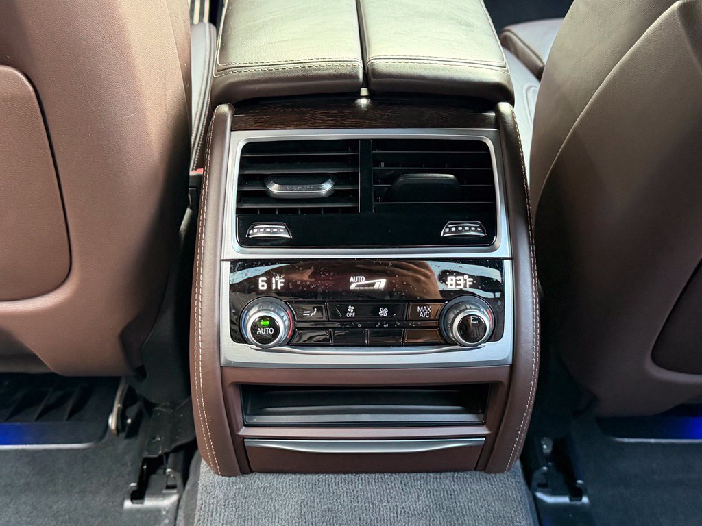 Used 2022 BMW 740i w/ M Sport Package RWD image 50