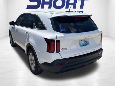 Used 2022 Kia Sorento LX FWD image 6