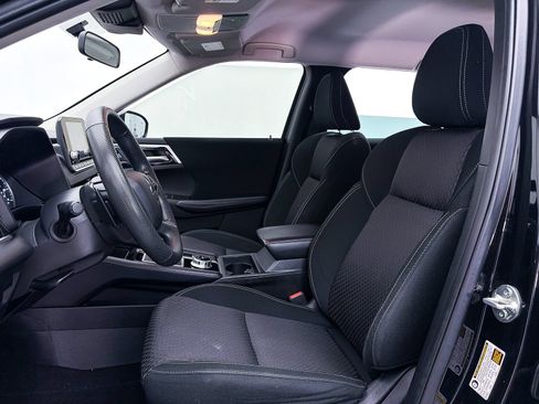 Used 2023 Mitsubishi Outlander ES FWD image 17