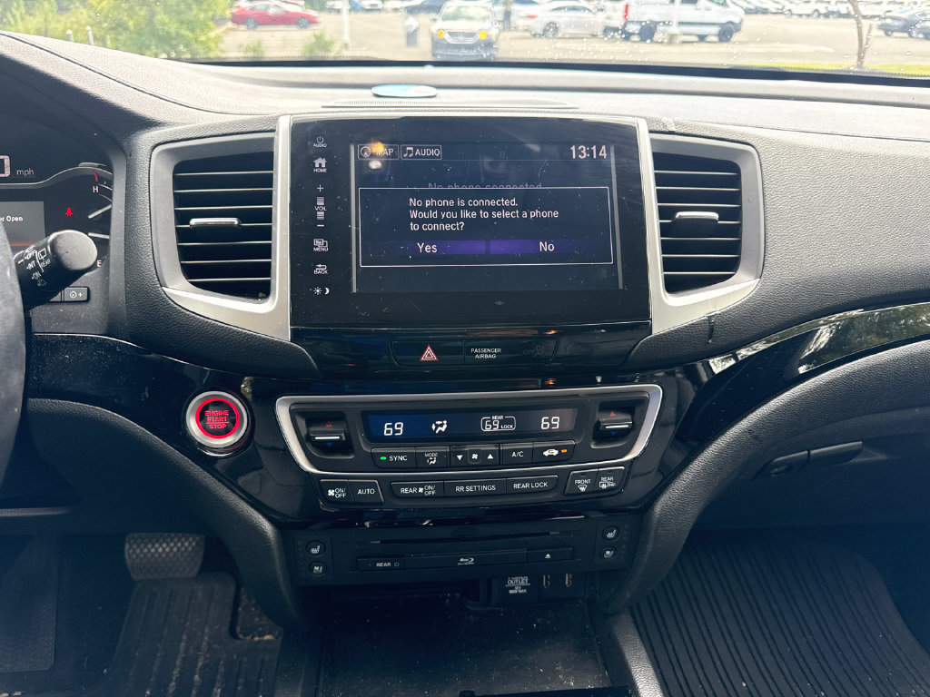 Used 2017 Honda Pilot Elite image 19