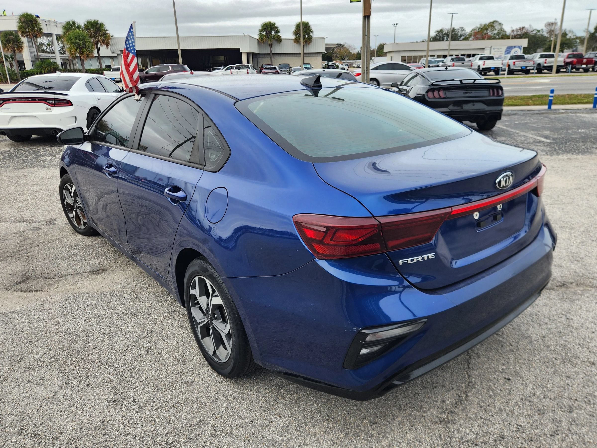 Used 2020 Kia Forte LXS FWD image 5