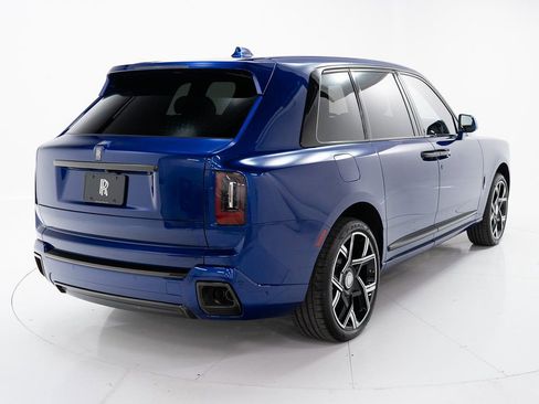 New 2026 Rolls-Royce Cullinan Black Badge image 5