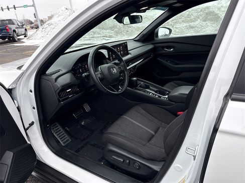 Certified 2023 Honda Accord Sport image 17