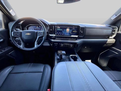 Used 2023 Chevrolet Silverado 1500 High Country w/ Z71 Off-Road Package AWD/4WD image 15