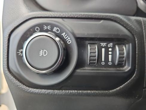 Used 2021 Jeep Wrangler Unlimited Sport S image 27