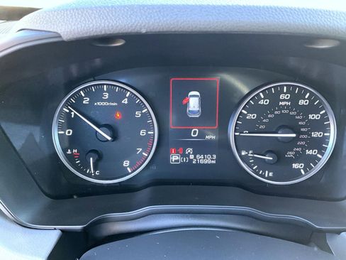 Used 2024 Subaru Crosstrek 2.0i Premium image 14