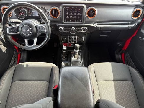 Used 2022 Jeep Gladiator Mojave AWD/4WD image 9
