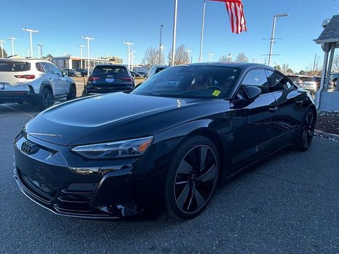 Used 2024 Audi e-tron GT Prestige w/ Prestige Package image 3