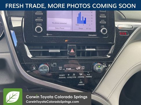 Used 2023 Toyota Camry SE image 11