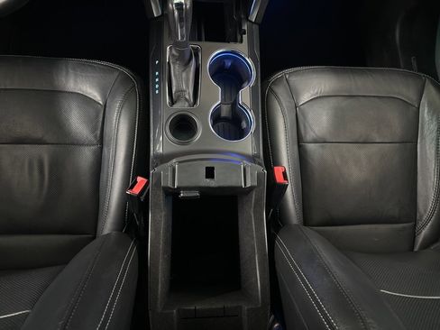 Used 2016 Ford Explorer Limited image 28