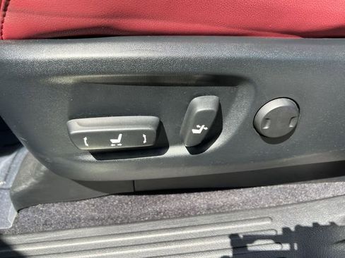 Certified 2022 Lexus GX 460 Premium w/ Accessory Package AWD/4WD image 10