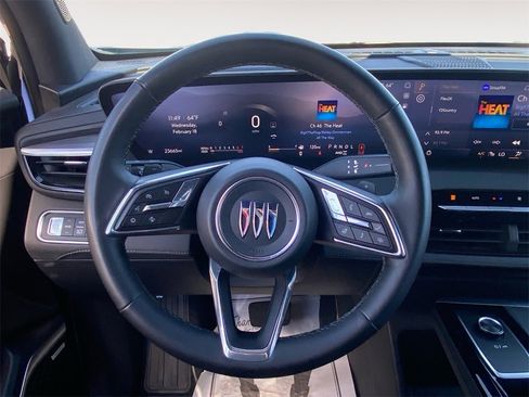 Used 2025 Buick Enclave Preferred image 21