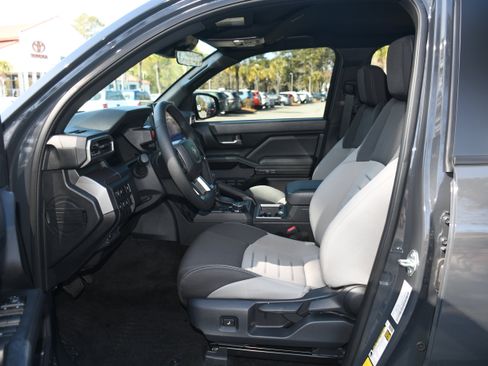 Certified 2024 Toyota Tacoma TRD Off-Road image 7