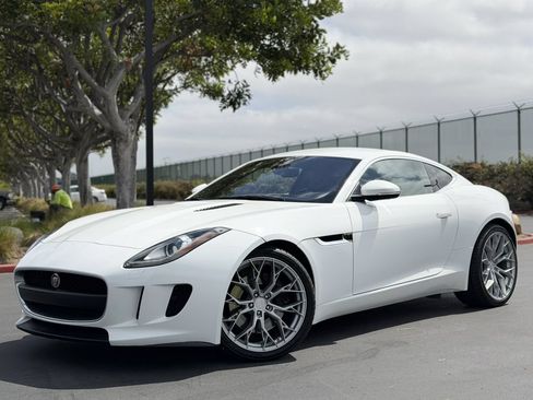 Used 2017 Jaguar F-TYPE Coupe RWD image 1