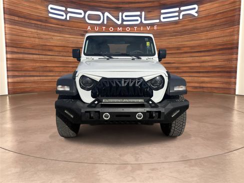 Used 2019 Jeep Wrangler Unlimited Sport image 9