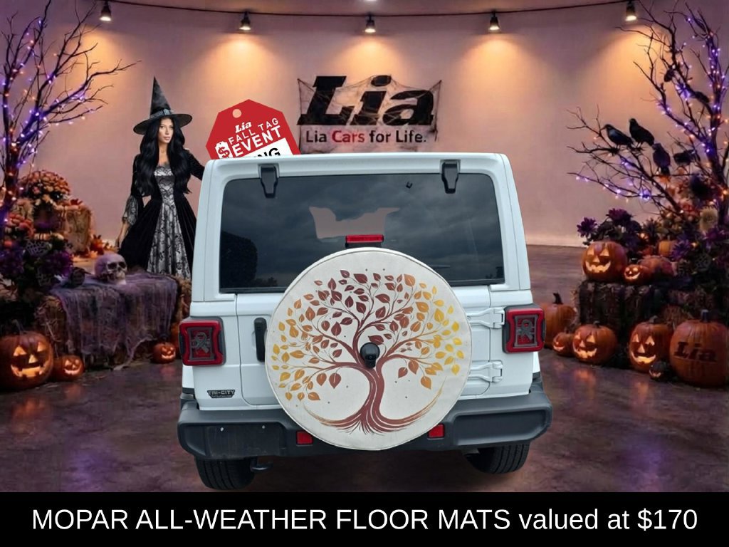 Used 2024 Jeep Wrangler Unlimited Sahara AWD/4WD image 8