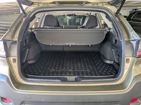 Used 2025 Subaru Outback Premium AWD/4WD image 26