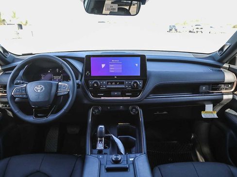 New 2026 Toyota Grand Highlander AWD Hybrid image 14