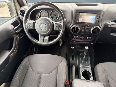 Used 2017 Jeep Wrangler Sport w/ Quick Order Package 24S AWD/4WD image 27