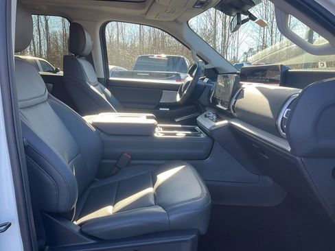 New 2026 Ford Expedition Max Active AWD/4WD image 12