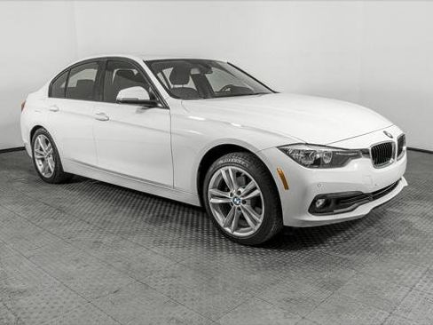 Used 2016 BMW 320i Sedan image 11
