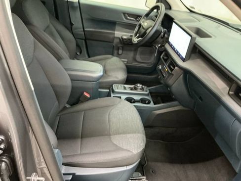 Used 2025 Ford Maverick XL FWD image 19