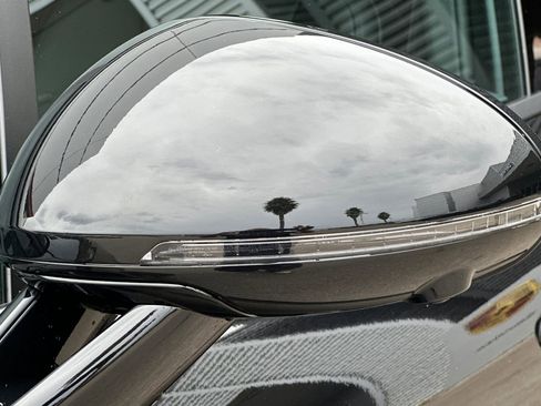 New 2025 Porsche Macan image 40