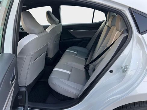 New 2026 Toyota Camry SE image 19